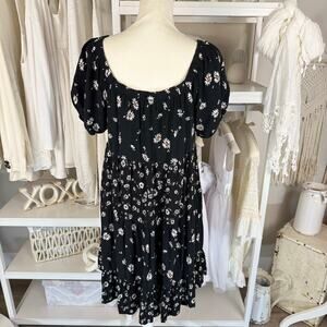 Maurice’s sz. Medium black white baby doll daisy feminine sundress casual #4051